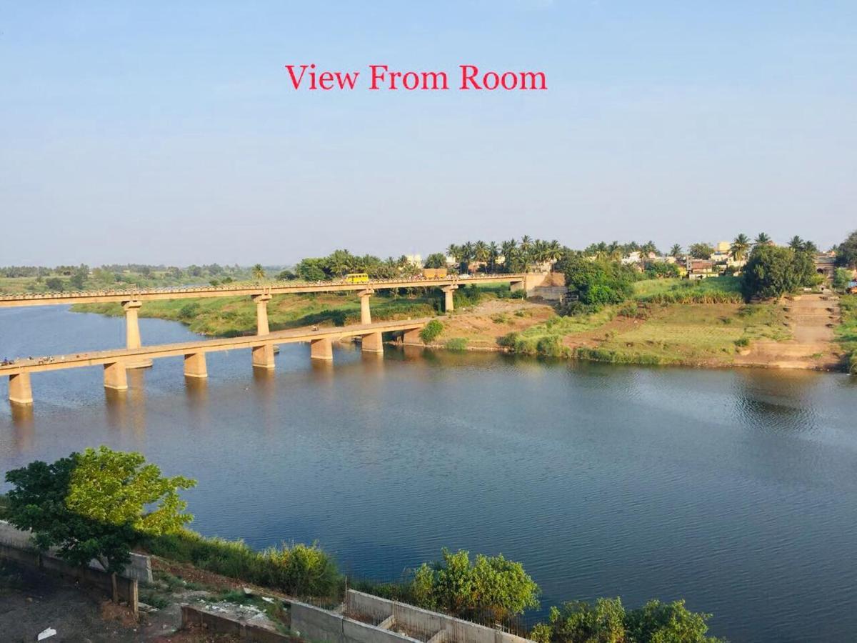 Hotel Mangalam Kurandvad 外观 照片